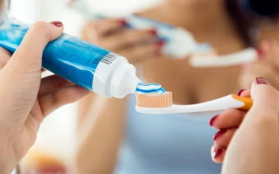 ¿Cuál es la mejor pasta de dientes blanqueadora? Descubre el Top5 de nuestros dentistas